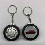 Sleutelhanger met autoband en rolmaat